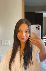 FIONA BARRON - Instagram Photos 02/14/2022