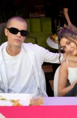 HAILEY and Justin BIEBER and KENDALL JENNER at Super Bowl LVI at Sofi sStadium in Inglewood 02/13/2022