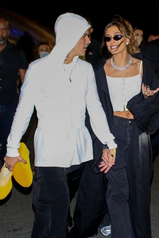 HAILEY and Justin BIEBER Leaves Super Bowl LVI in Inglewood 02/13/2022