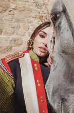 HANDE ERCEL in Elle Magazine, Turkey February 2022