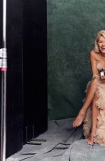 HOLLY WILLOUGHBY for Her New Perfume 02/08/2022