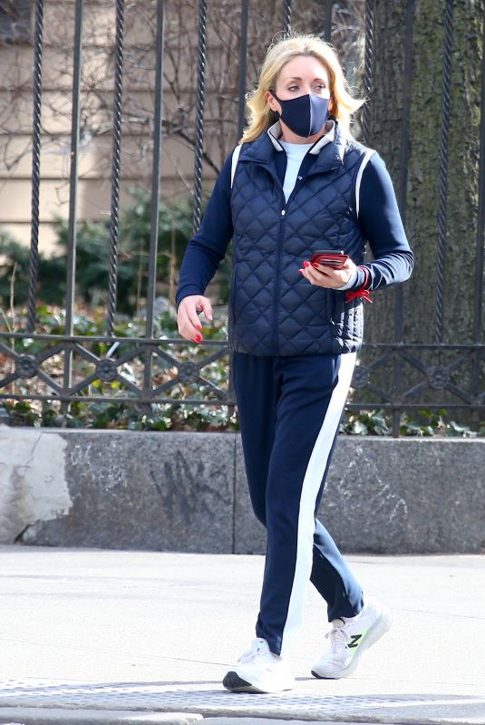 JANE KRAKOWSKI Out and About in New York 02/17/2022
