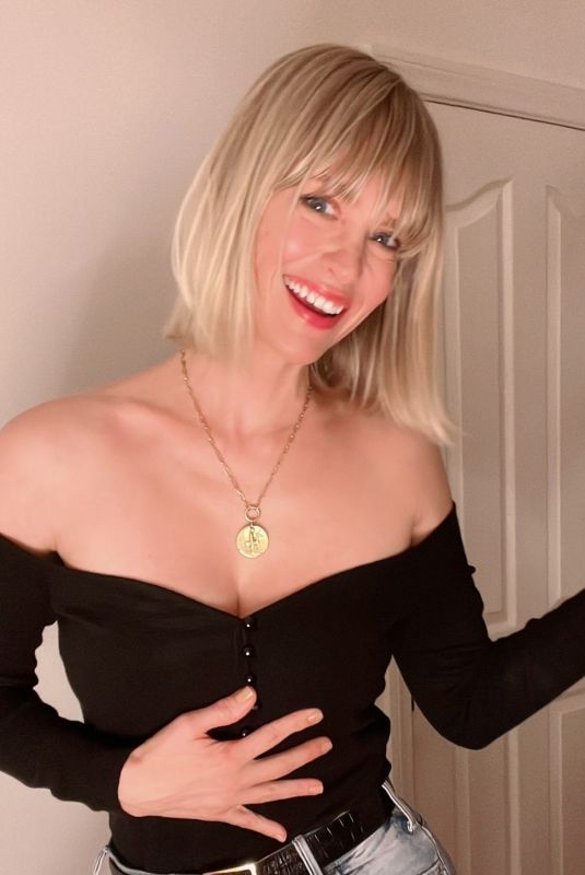 JANUARY JONES - Instagram Photos 02/20/2022