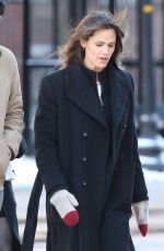 JENNIFER GARNER Getting a Tour of Harvard Campus in Cambridge 02/04/2022