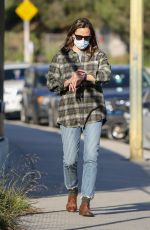 JENNIFER GARNER Out and About in Brentwood 02/03/2022