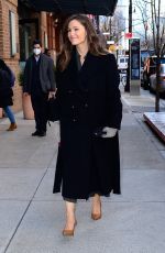 JENNIFER  GARNER Out and About in New York 02/2022