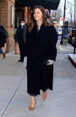 JENNIFER  GARNER Out and About in New York 02/2022