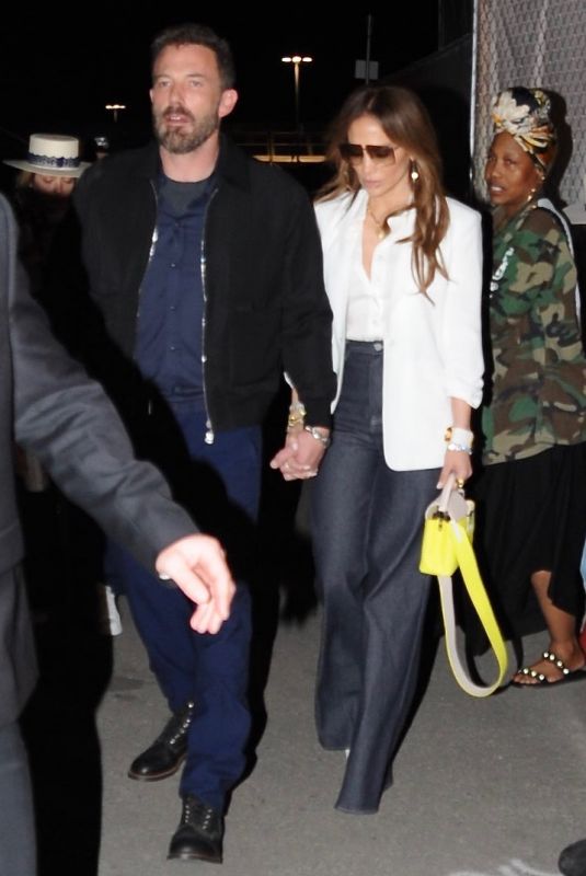 JENNIFER LOPEZ and Ben Affleck Leaves SuperBowl 2022 in Los Angeles 02/13/2022