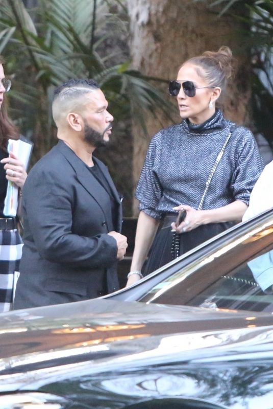 JENNIFER LOPEZ and Benny Medina at Bel Air Hotel 02/11/2022