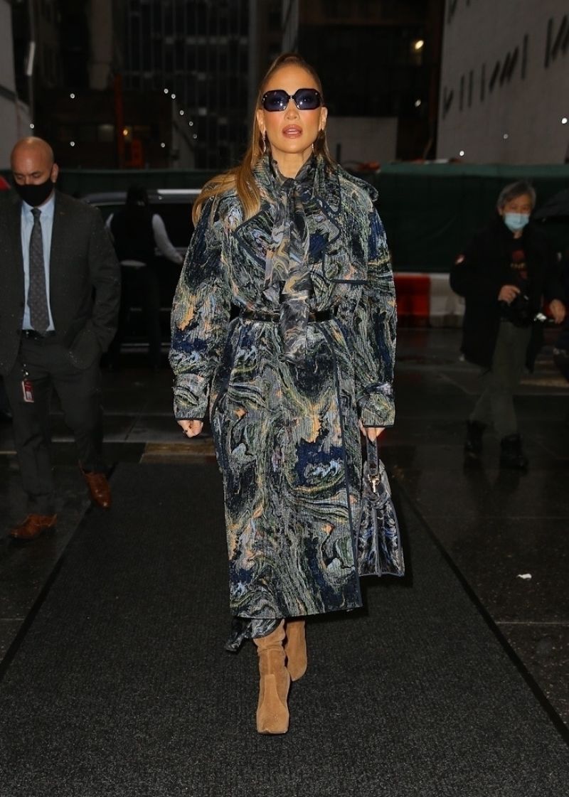 JENNIFER LOPEZ Arrives at Today Show in New York 02/03/2022 – HawtCelebs