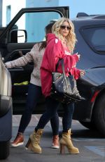 JESSICA SIMPSON Out and About in Los Angeles 02/15/2022