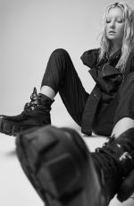 JULIA WULF for Lucys Magazine, December 2021