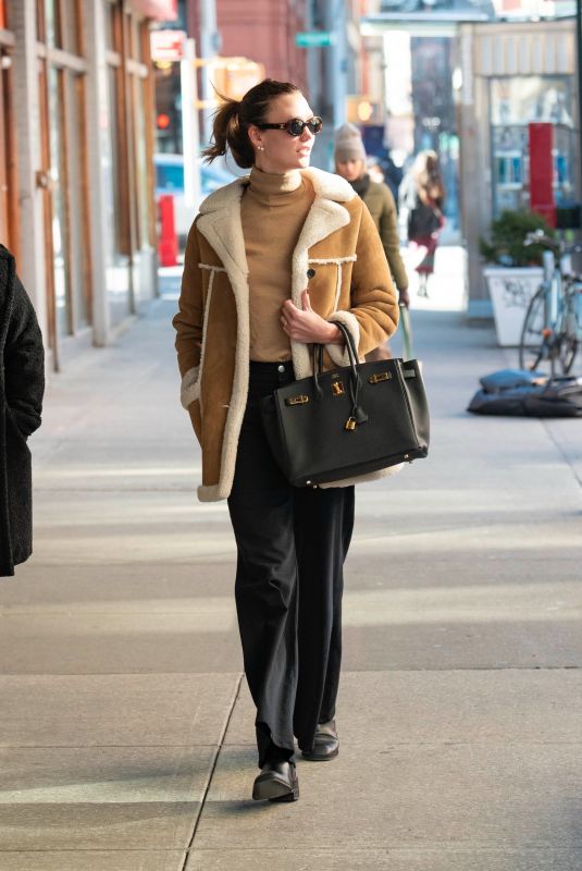 KARLIE KLOSS Out and About in New York 02/14/2022