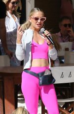 KATE HUDSON Arrives at a Yoga Event at Nikki Beach in Miami 02/27/2022