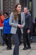 KATE MIDDLETON Visits a Parental Support Project in London 02/08/2022