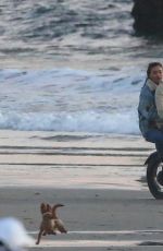 KELLY GALE and Joel Kinnaman on the Beach in Venice 02/04/2022