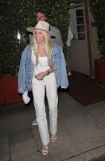 KELLY HALL Out for Dinner in Santa Monica 02/06/2022