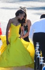 KERRY WASHINGTON Arrives at 2022 SAG Awards in Santa Monica 02/27/2022