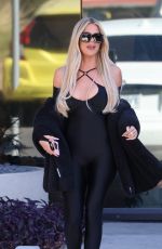 KHLOE KARDASHIAN Out and About in Burbank 02/10/2022