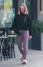 KRISTEN BELL Heading to a Gym in Los Feliz 02/01/2022