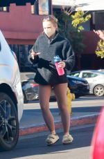 KRISTEN BELL Leaves Metamorphosis Studio in Los Feliz 02/23/2022