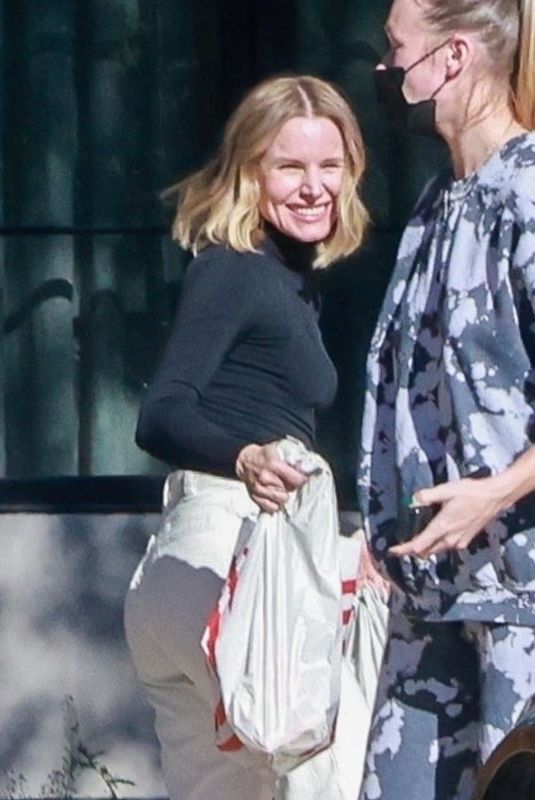 KRISTEN BELL Outside Her Home in Los Feliz 02/06/2022