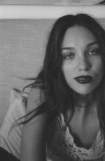 MADDIE ZIEGLER - Instagram Photos 02/24/2022