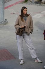MARIA SHARAPOVA Out with a Friend in Los Angeles 01/31/2022