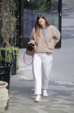 MARIA SHARAPOVA Out with a Friend in Los Angeles 01/31/2022