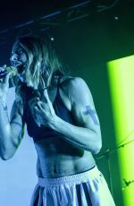 MELANIE CHISHOLM Performs at Shepherd
