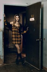 OLIVIA PONTON for Nicole Miller, Fall 2022