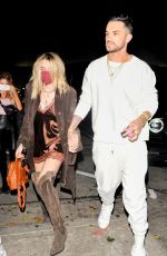 PARIS JACKSON Out holding hands with New Boyfriend for Valentine