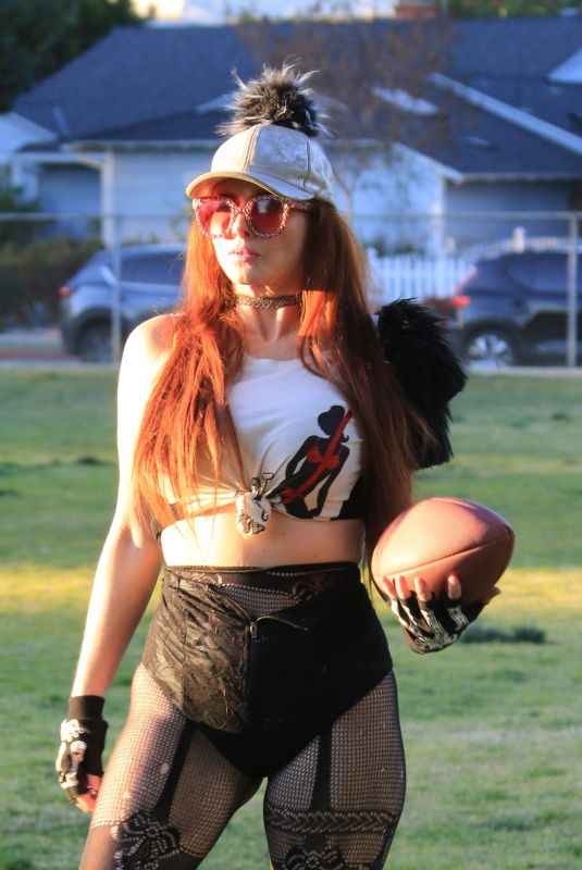 PHOEBE PRICE Out at a Park in Los Angeles 02/11/2022