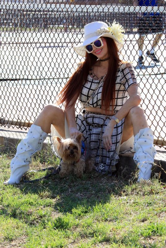 PHOEBE PRICE Out with Her Dog in Los Angeles 02/17/2022