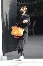 Pregnant KATHERINE SCHWARZENEGGER Leaves a Salon in Beverly Hills 02/01/2022