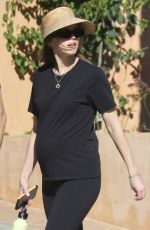 Pregnant KATHERINE SCHWARZENEGGER Out in Santa Monica 02/11/2022