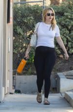 Pregnant MIA GOTH Picks Up Lunch in Pasadena 02/07/2022