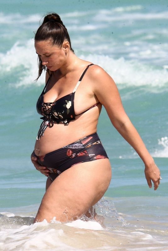 Pregnant YESJULZ in Bikini at a Beach in Miami 02/03/2022