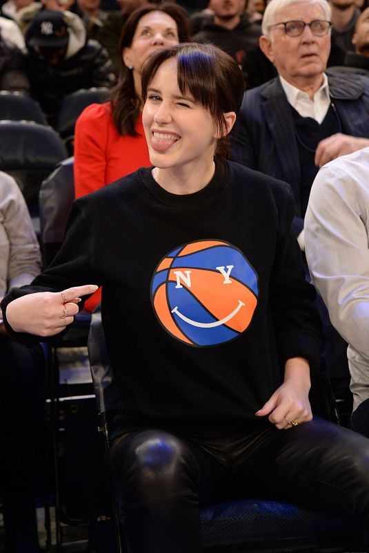 RACHEL BROSNAHAN at Knicks Game in New York 01/31/2022