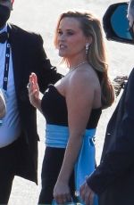 REESE WITHERSPOON Arrives at 2022 SAG Awards in Santa Monica 02/27/2022