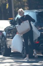 SANDRA LEE Arrives at Her Home in Los Angeles 02/03/2022