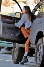 SCOUT WILLIS Arrives at Her Home in Los Angeles 02/22/2022