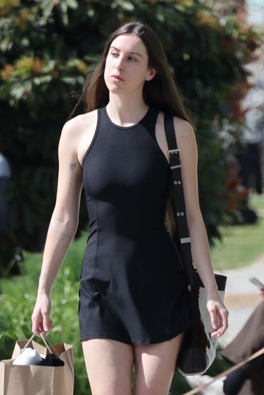 SCOUT WILLIS at an Outdoor Pop-up Shop in Silver Lake 02/26/2022