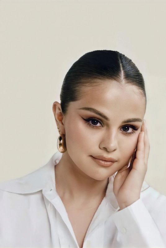 SELENA GOMEZ for Wondermind 2022