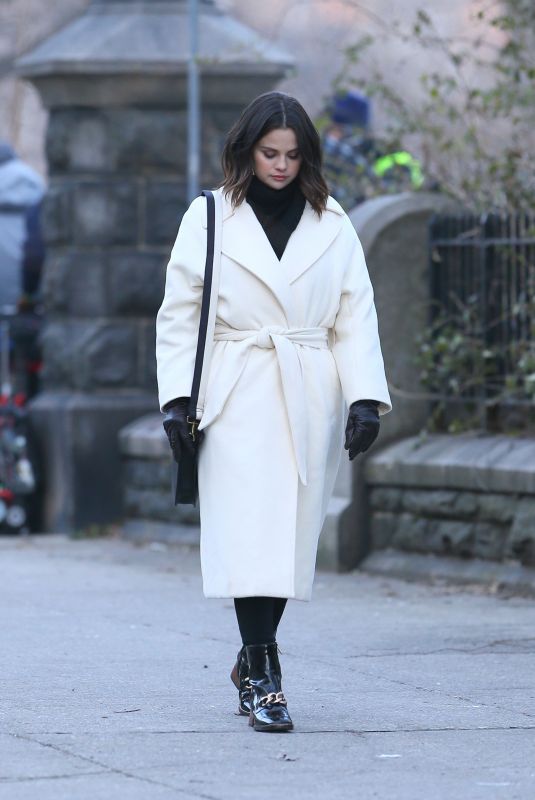 SELENA GOMEZ on the Set of Only Murders in the Building, Season 2 in New York 02/14/2022