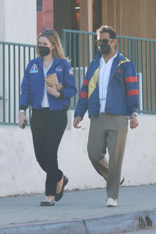 SERENA CAMPBELL Out Shopping in Los Feliz 02/11/2022