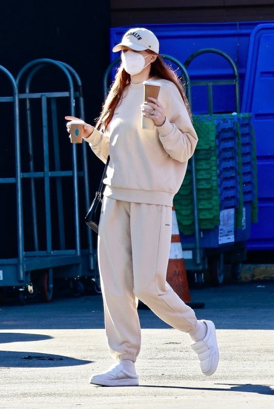 SOPHIE TURNER Out for Coffee in Los Angeles 02/05/2022