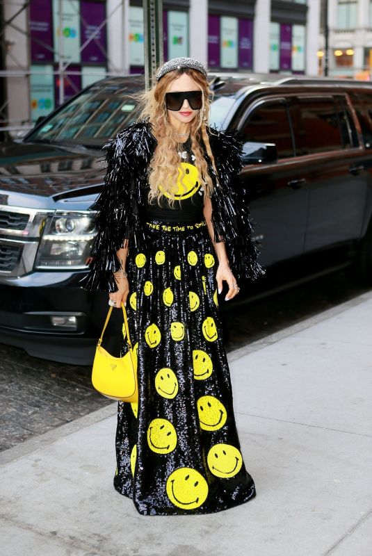 STACEY BENDET Arrives at Alice and Olivia Cocktail Party in New York 02/12/2022