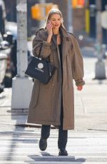 STELLA MAXWELL Out Shopping in New York 02/08/2022