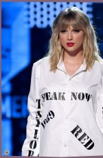 TAYLOR SWIFT - The Story of Taylor Swift, 1st Edition 2022